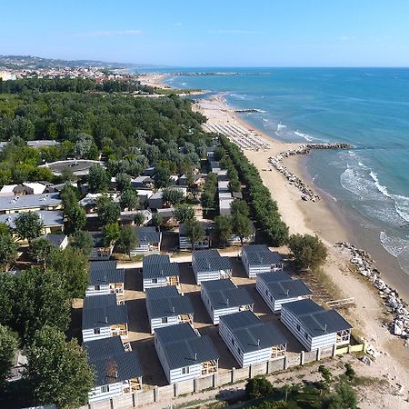 Stork Camping Village Розето-дельи-Абруцци Экстерьер фото